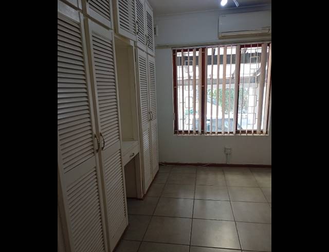 5 BEDROOM HOUSE FOR SALE IN HILLARY